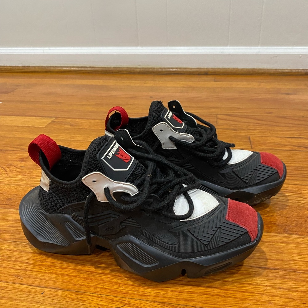 Black and Red Sneakers with White Details. Gym shoes